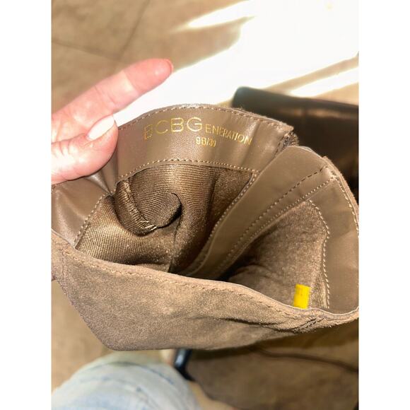 BCBG WALLICE Brown suede buckle zipper” wedge knee Fashion boot SZ 9 - Picture 5 of 6